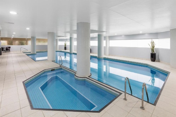 Meriton Suites Bondi Junction image 10