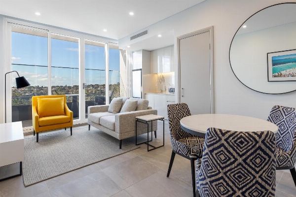 Meriton Suites Bondi Junction image 2