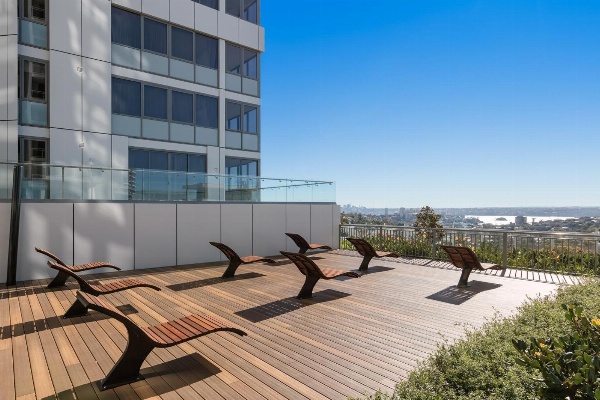 Meriton Suites Bondi Junction image 6